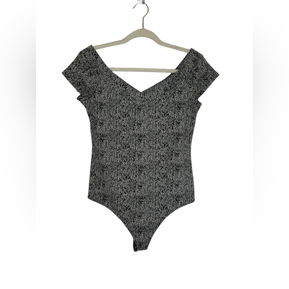 Express Short Sleeve Double Lined Bodysuit - Size M - CB 13